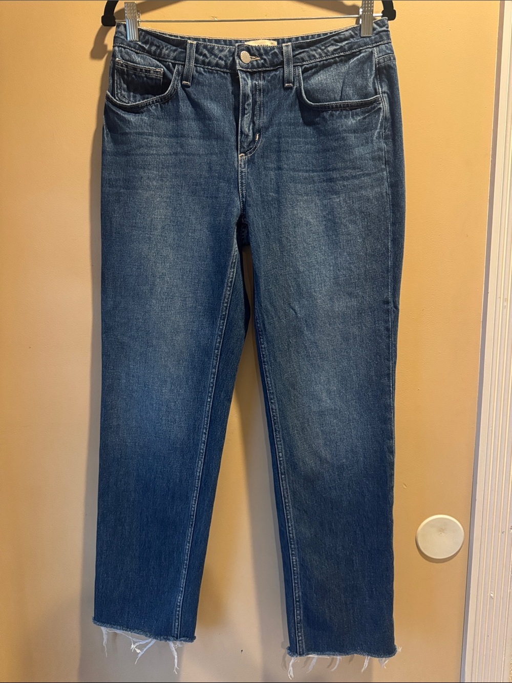 L'AGENCE Milana Straight-Leg Jeans in “Brentwood wash” with Raw Hem